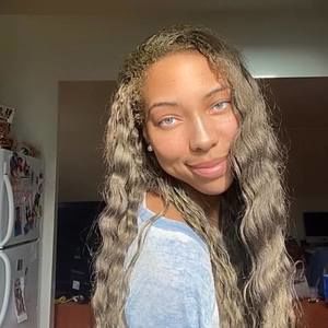 Meet your Posher, Sky